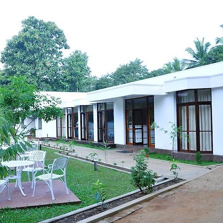 Melbourne Tourist Rest Hotel Anuradhapura Kültér fotó