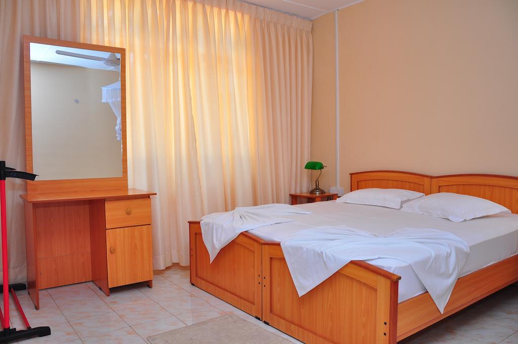 Melbourne Tourist Rest Hotel Anuradhapura Szoba fotó