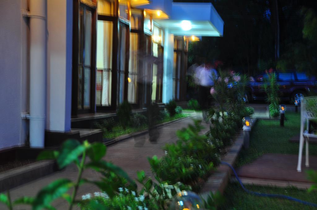 Melbourne Tourist Rest Hotel Anuradhapura Kültér fotó