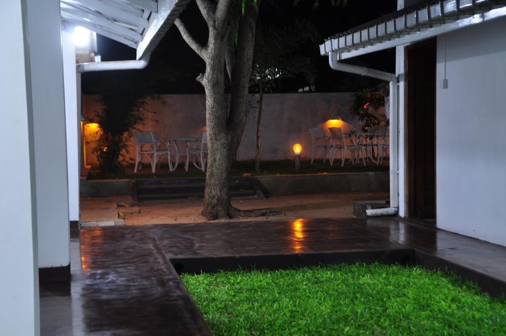 Melbourne Tourist Rest Hotel Anuradhapura Kültér fotó