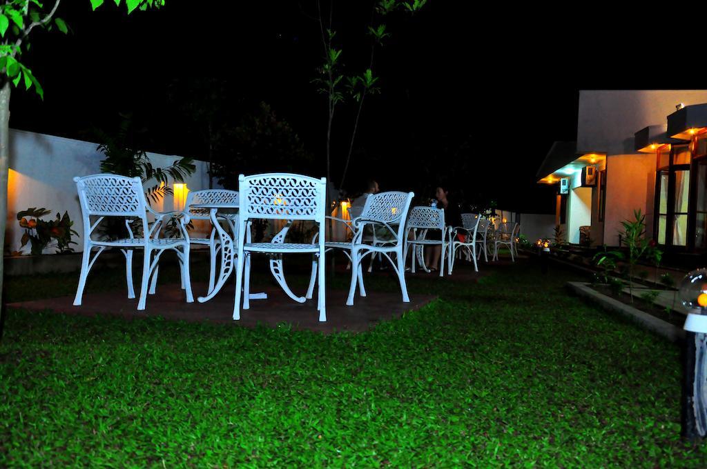 Melbourne Tourist Rest Hotel Anuradhapura Kültér fotó