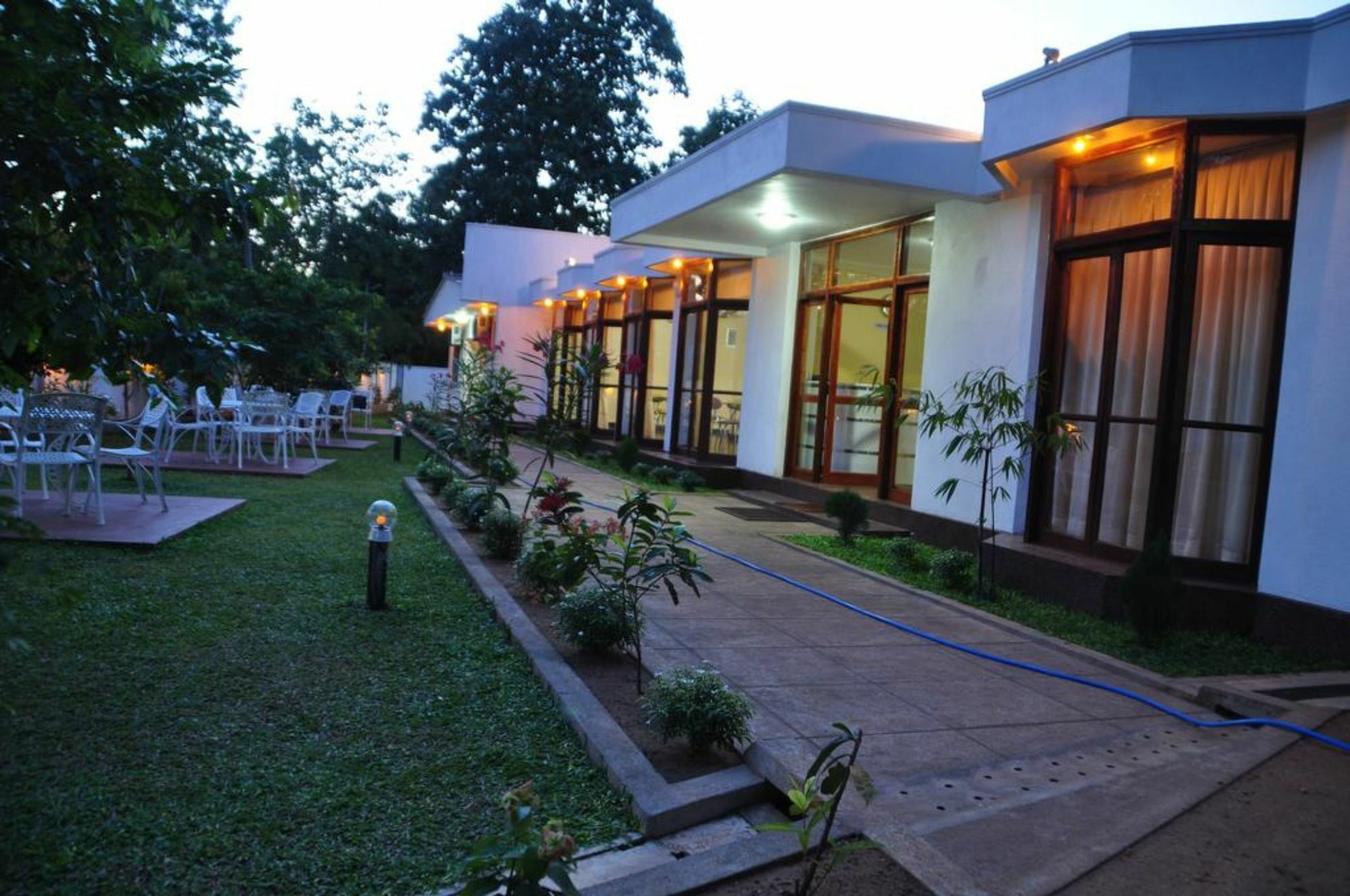 Melbourne Tourist Rest Hotel Anuradhapura Kültér fotó